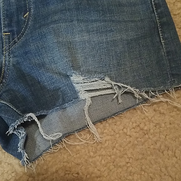 High waisted Levi's shorts - Picture 3 of 3
